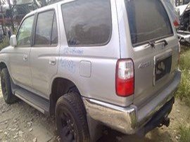 2002 TOYOTA 4RUNNER SILVER SR5 3.4L AT 2WD.  Z24870
